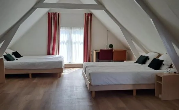 vierpsoons kamer